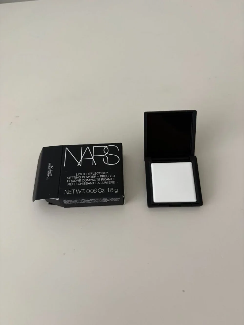 NARS Light Reflecting Setting Powder - Picture 5 of 6